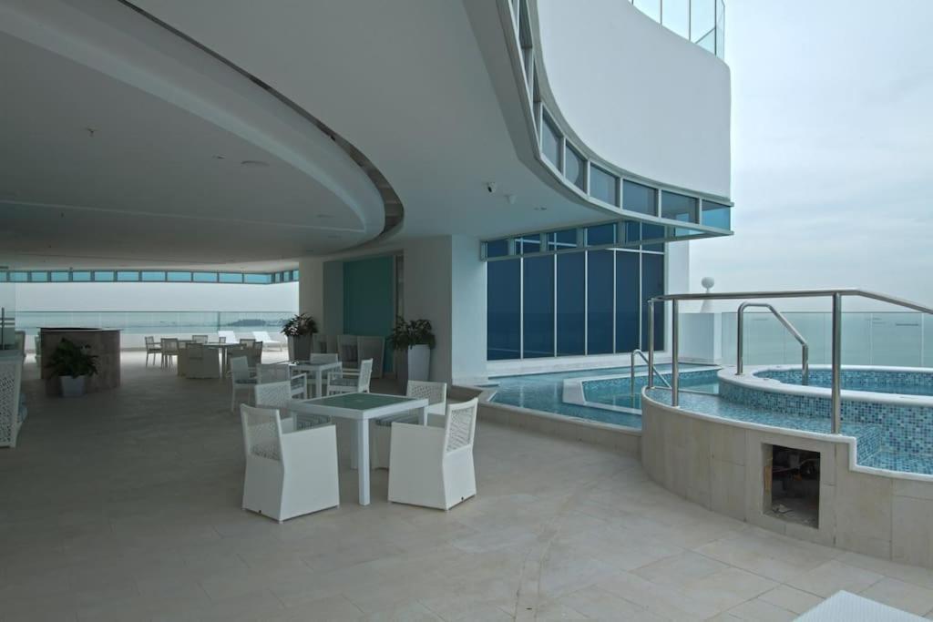 18G Luxury Oceanview With Roof Top Pool Apartment Arraijan Bagian luar foto